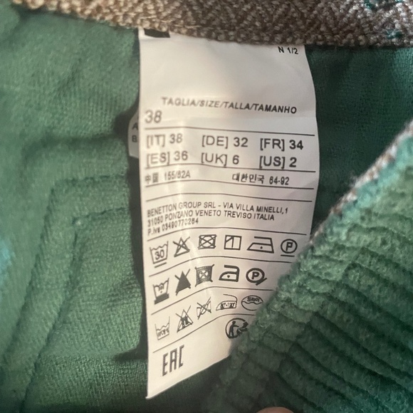 Green Corduroy Mini Skirt - Picture 4 of 4